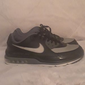 Nike Shoes - 2009 Nike Air Max 90 SZ 12 Nike Shoes - 2009 Nike Air Max 90 SZ 12